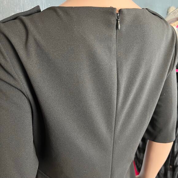 Calvin Klein Black Career Knit Dress Sz 8 Gold Hardware Business Academia Date - Picture 4 of 6